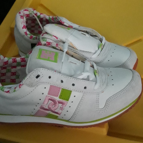 dc womens shoes